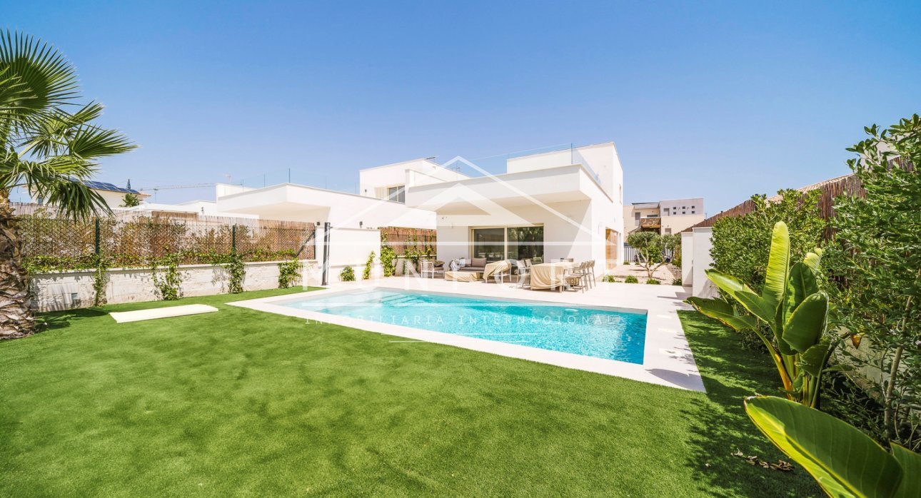 Segunda mano - Villas -
Los Montesinos