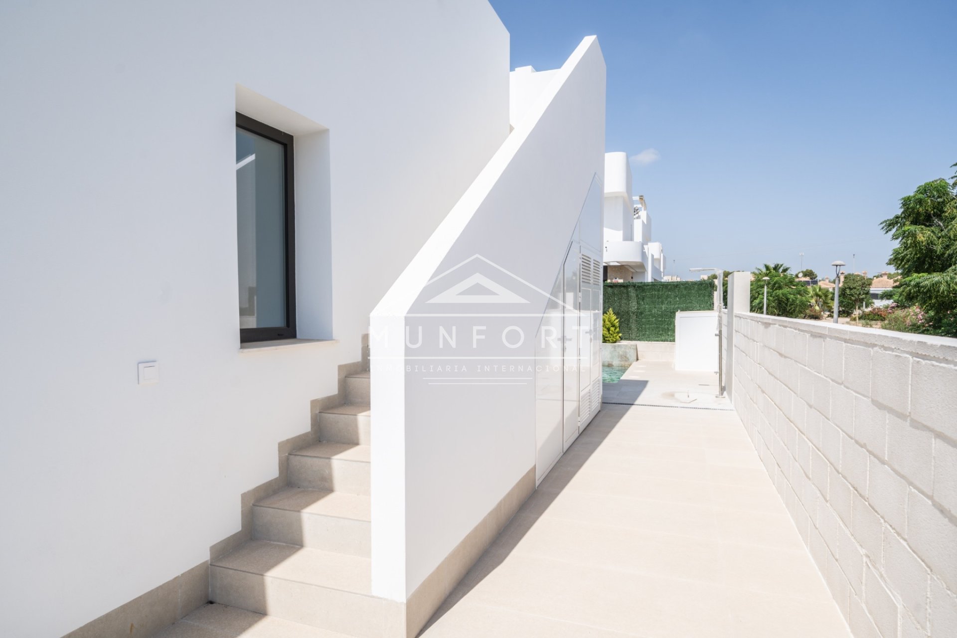 Segunda mano - Villas -
Los Montesinos