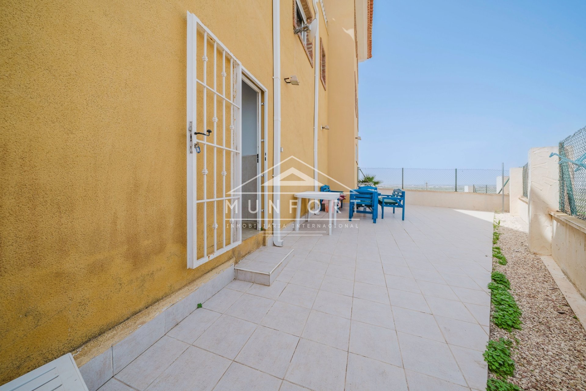 Segunda mano - Villas -
Los Urrutias - EL CARMOLI