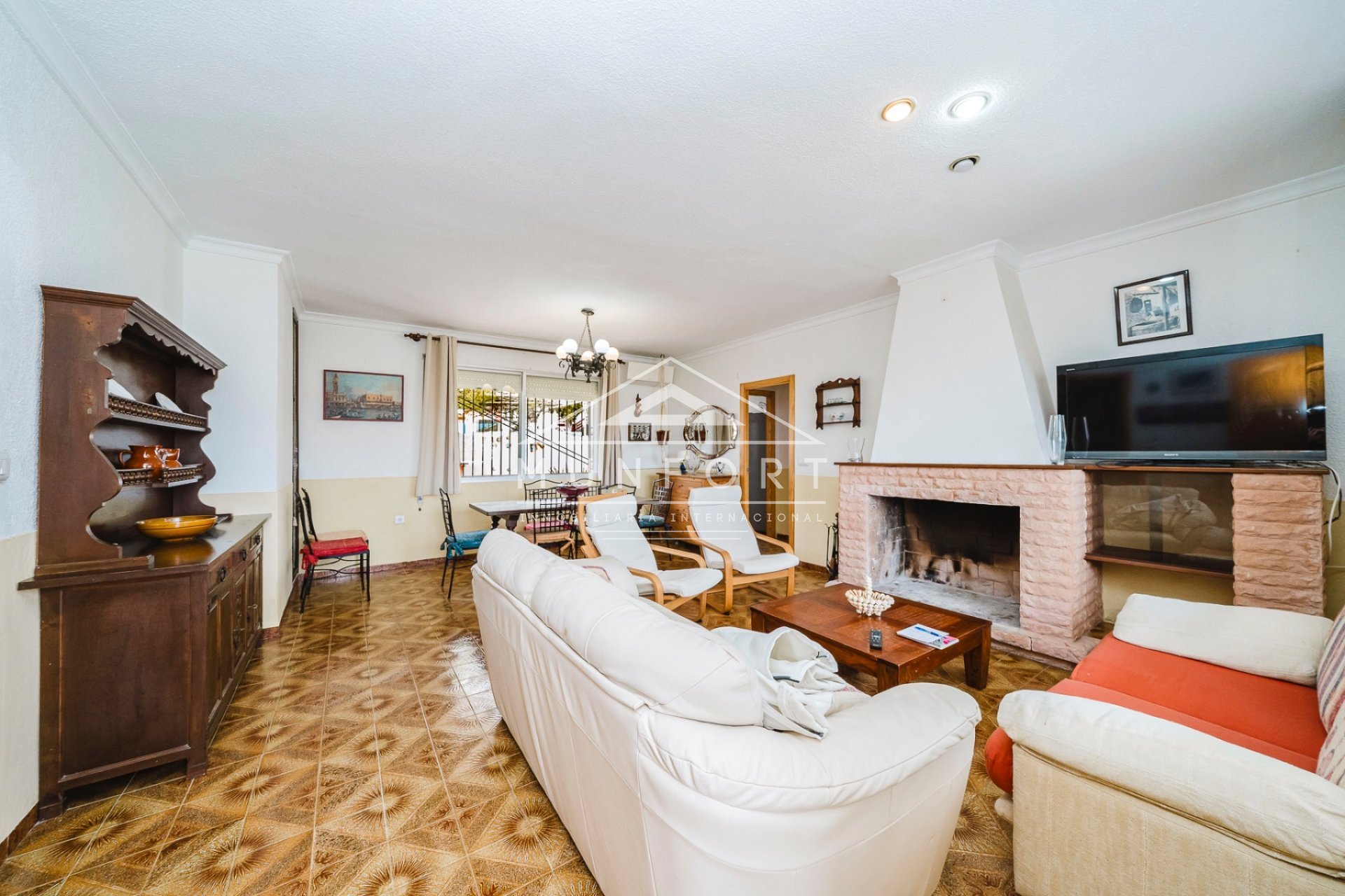 Segunda mano - Villas -
Los Urrutias - EL CARMOLI