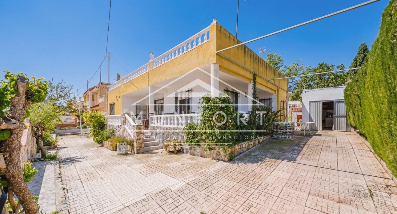 Segunda mano - Villas -
Los Urrutias - EL CARMOLI