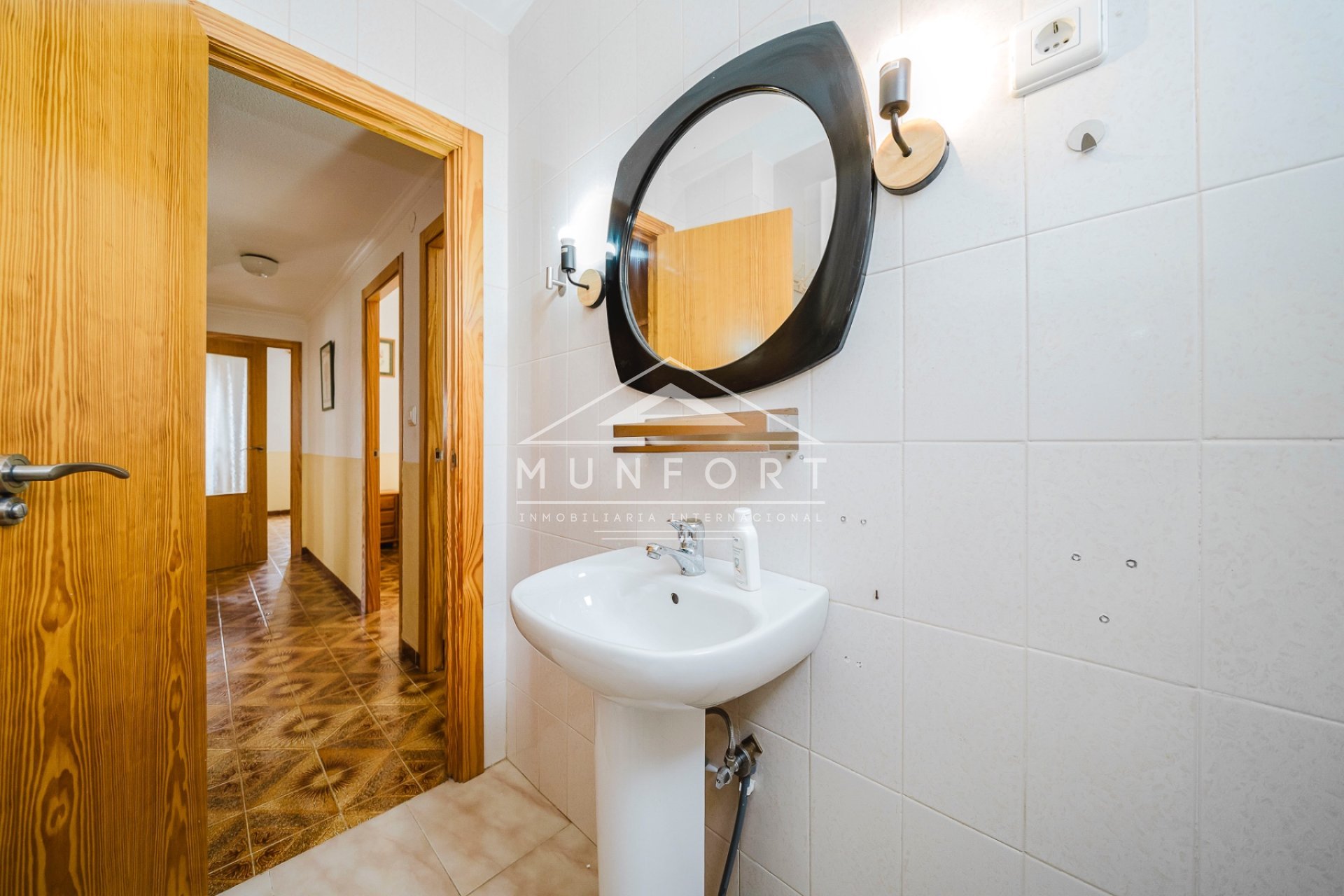 Segunda mano - Villas -
Los Urrutias - EL CARMOLI