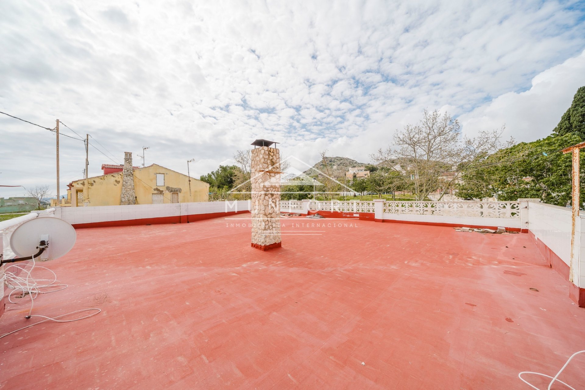 Segunda mano - Villas -
Los Urrutias - EL CARMOLI