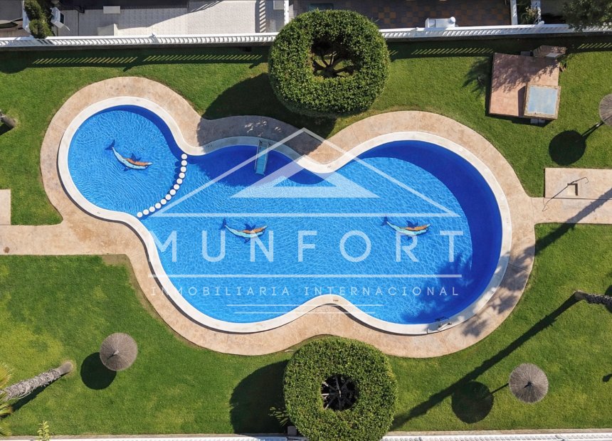 Segunda mano - Villas -
Orihuela Costa - La Regia