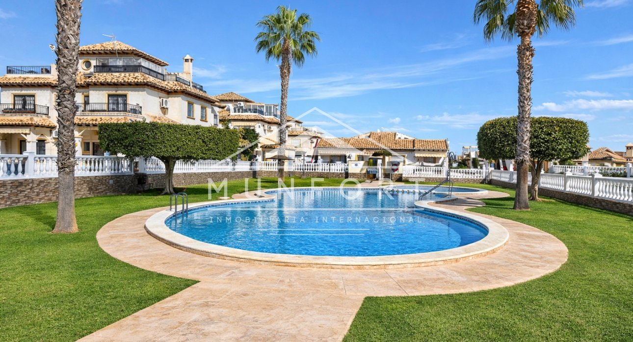 Segunda mano - Villas -
Orihuela Costa - La Regia