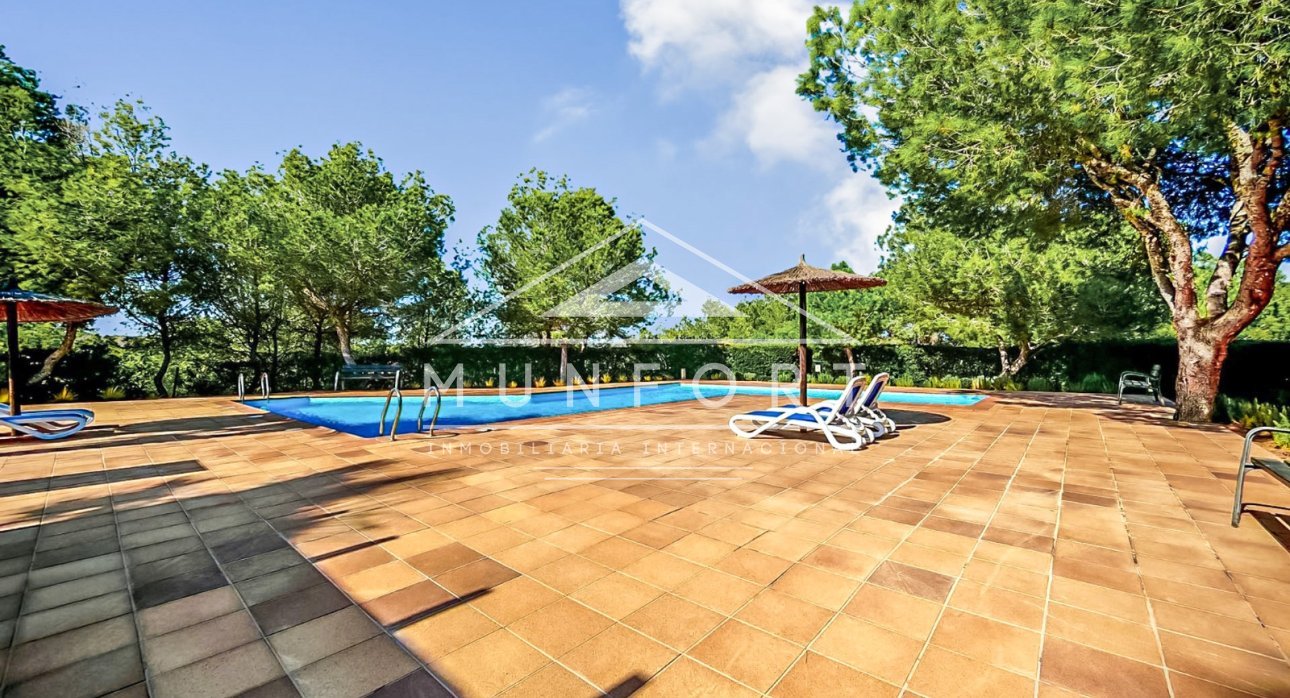 Segunda mano - Villas -
Orihuela Costa - Las Colinas Golf