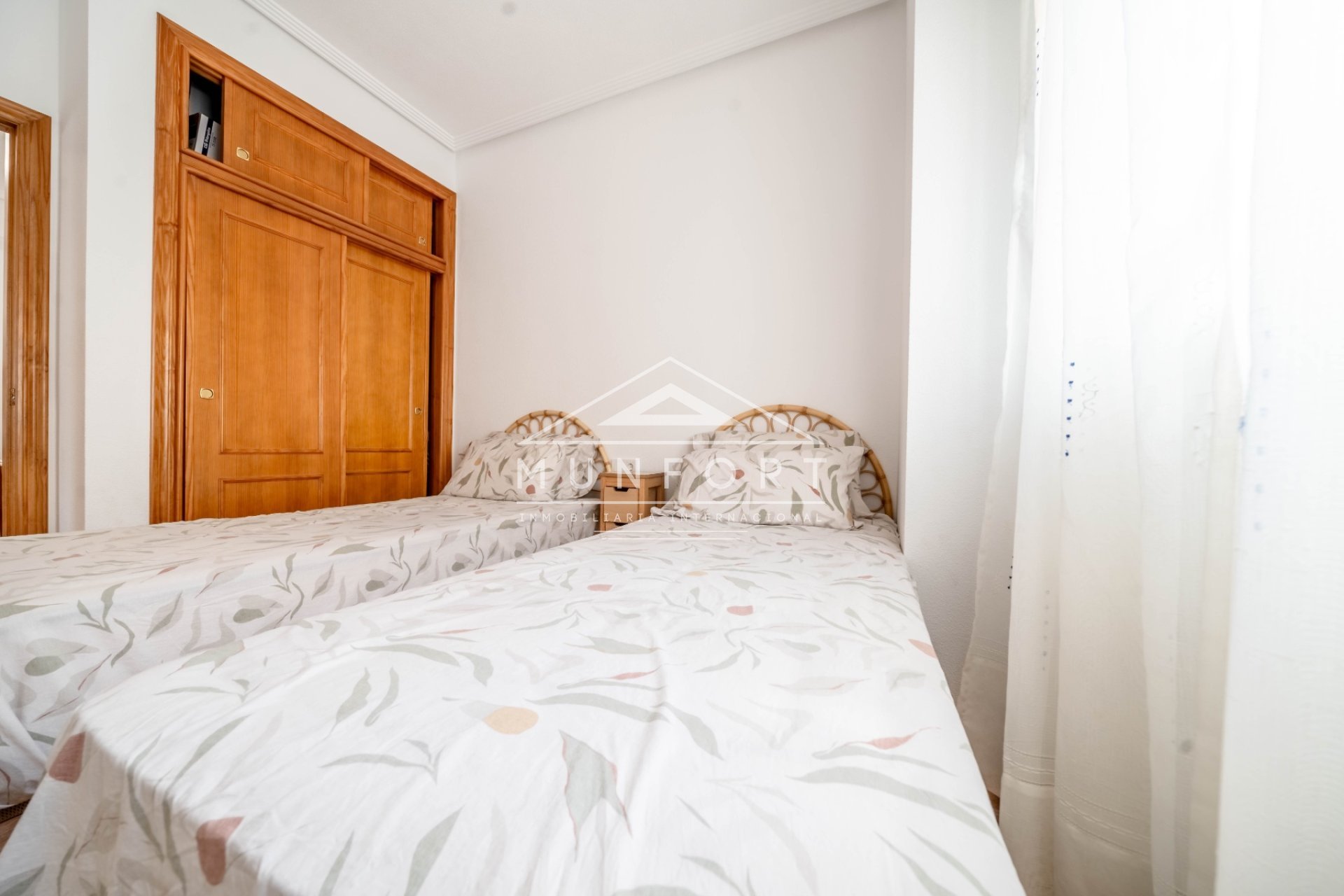 Segunda mano - Villas -
Orihuela Costa - Punta Prima