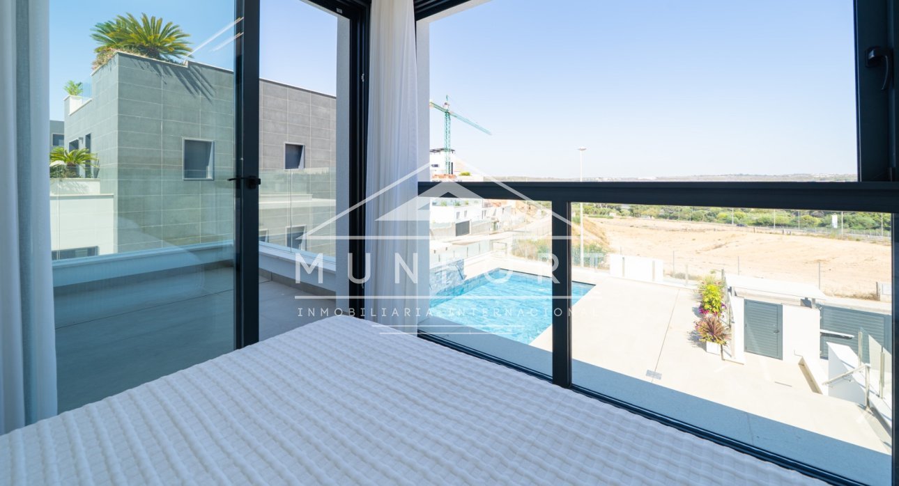 Segunda mano - Villas -
Orihuela Costa