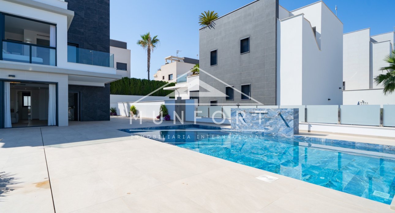 Segunda mano - Villas -
Orihuela Costa