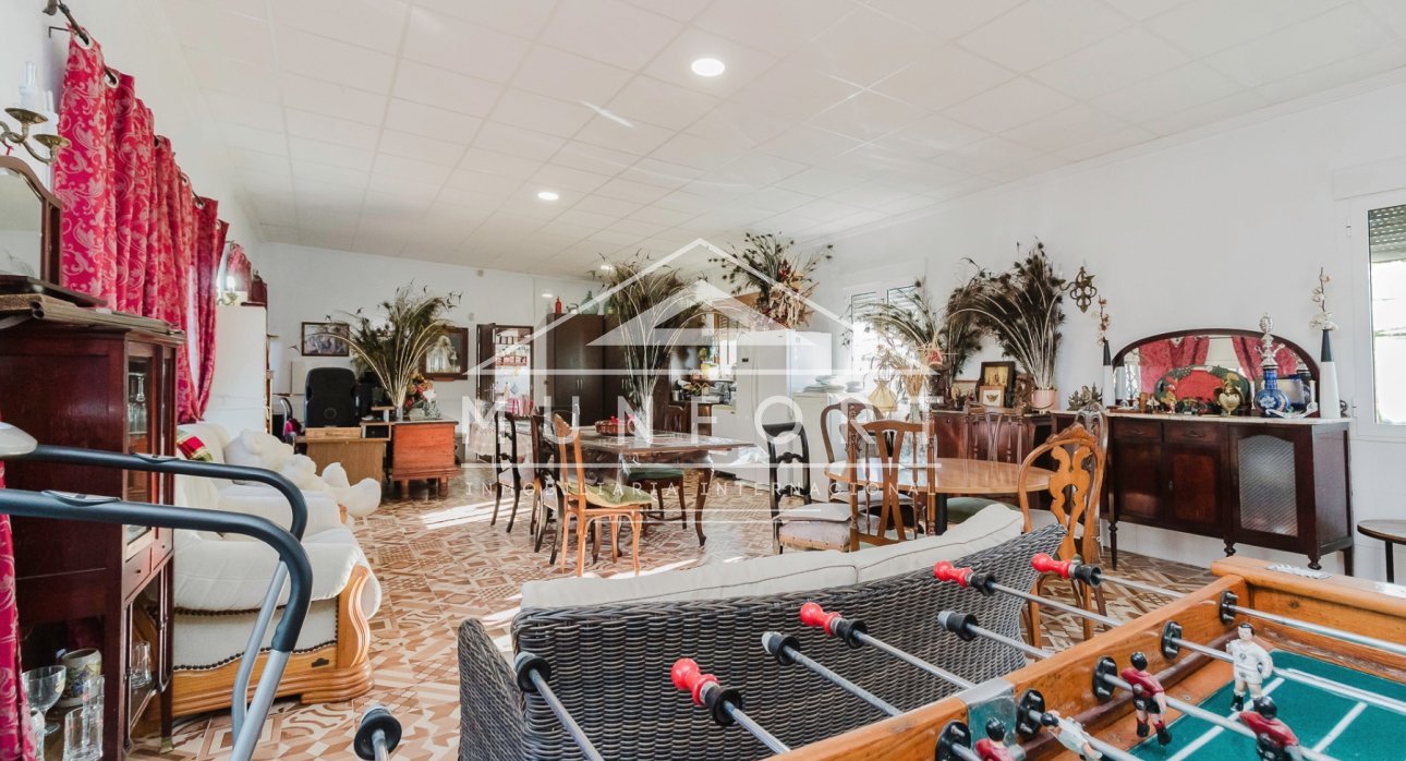 Segunda mano - Villas -
Orihuela