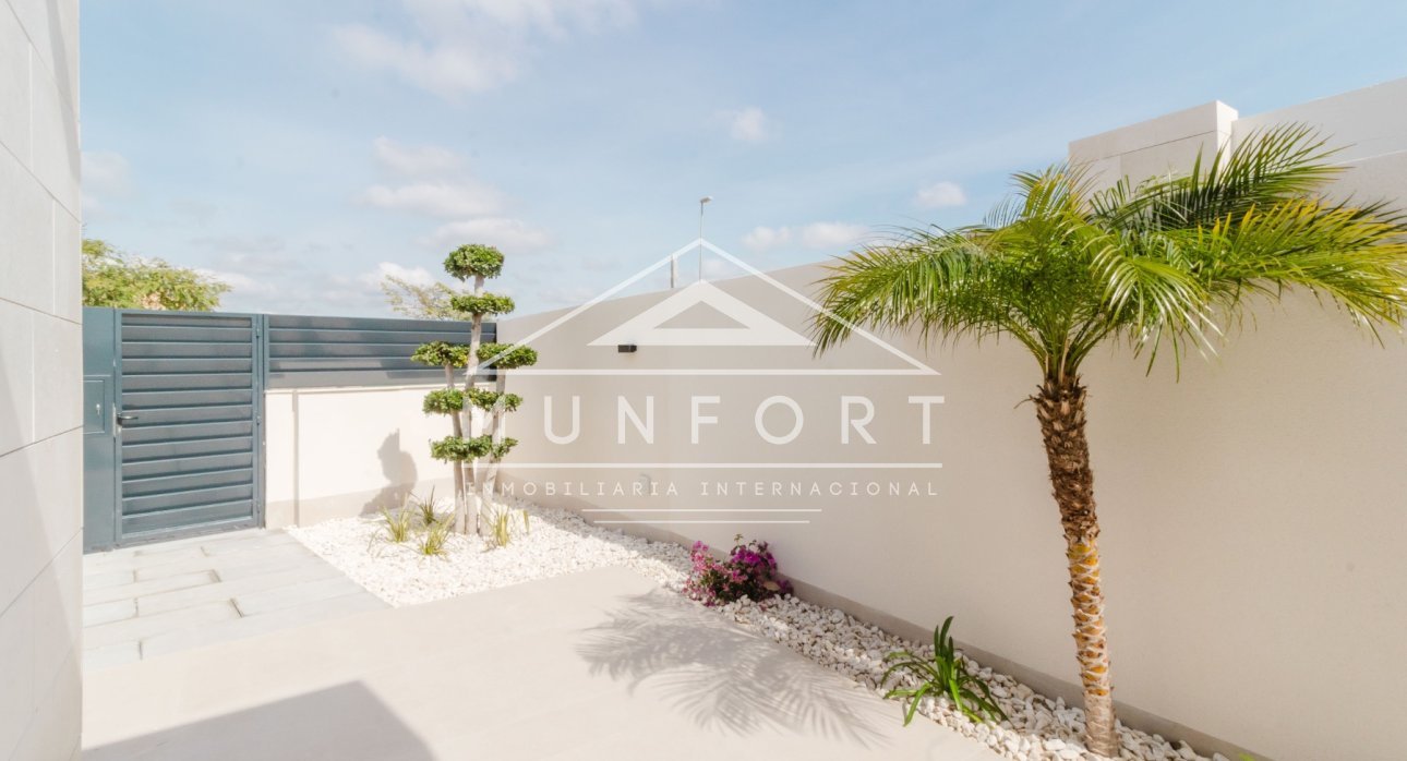 Segunda mano - Villas -
Pilar de la Horadada - Lo Romero Golf