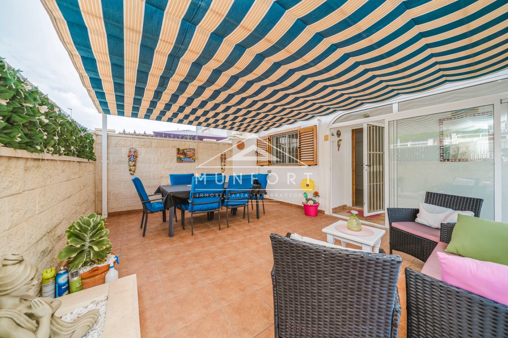 Segunda mano - Villas -
Pilar de la Horadada - Mil Palmeras