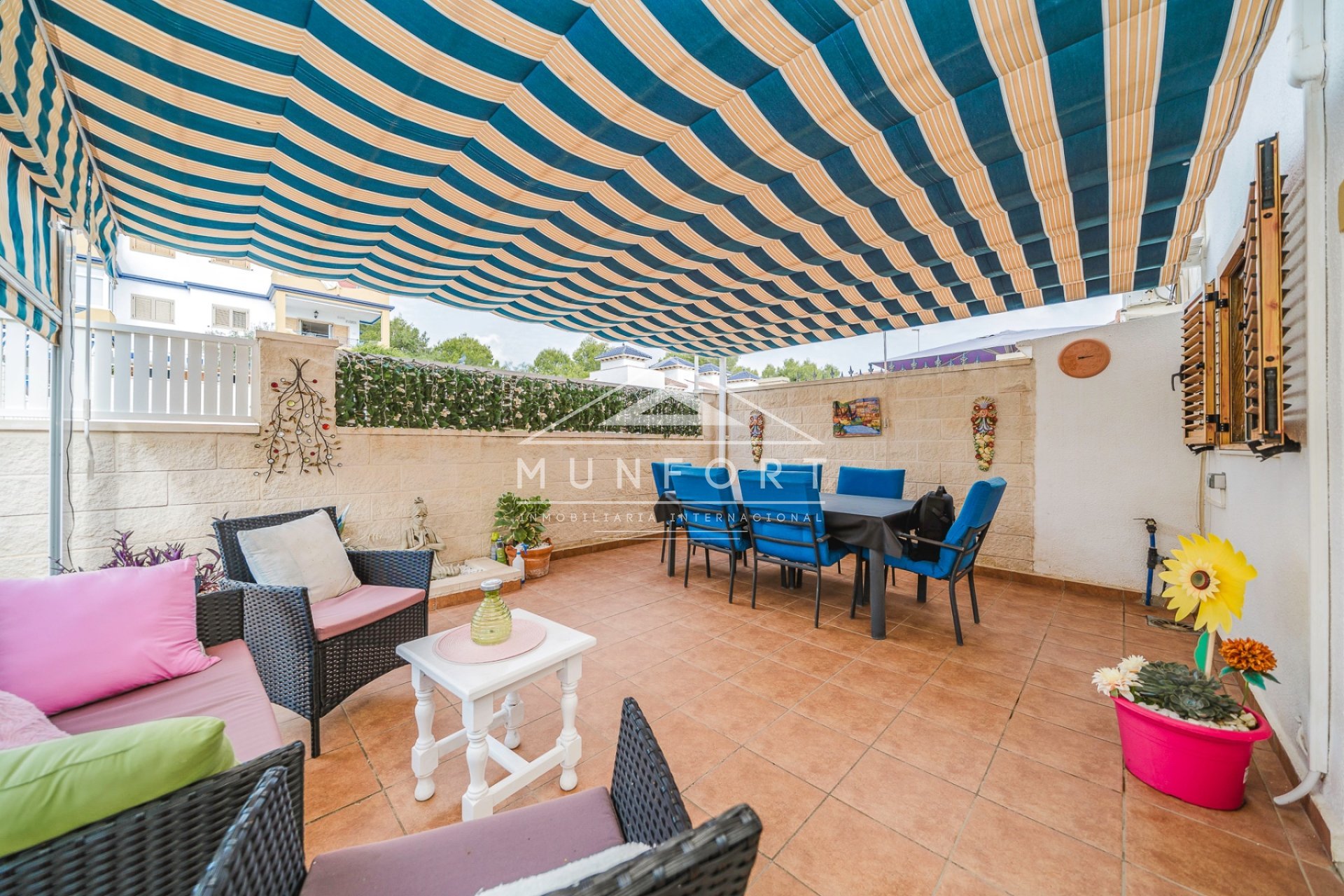 Segunda mano - Villas -
Pilar de la Horadada - Mil Palmeras