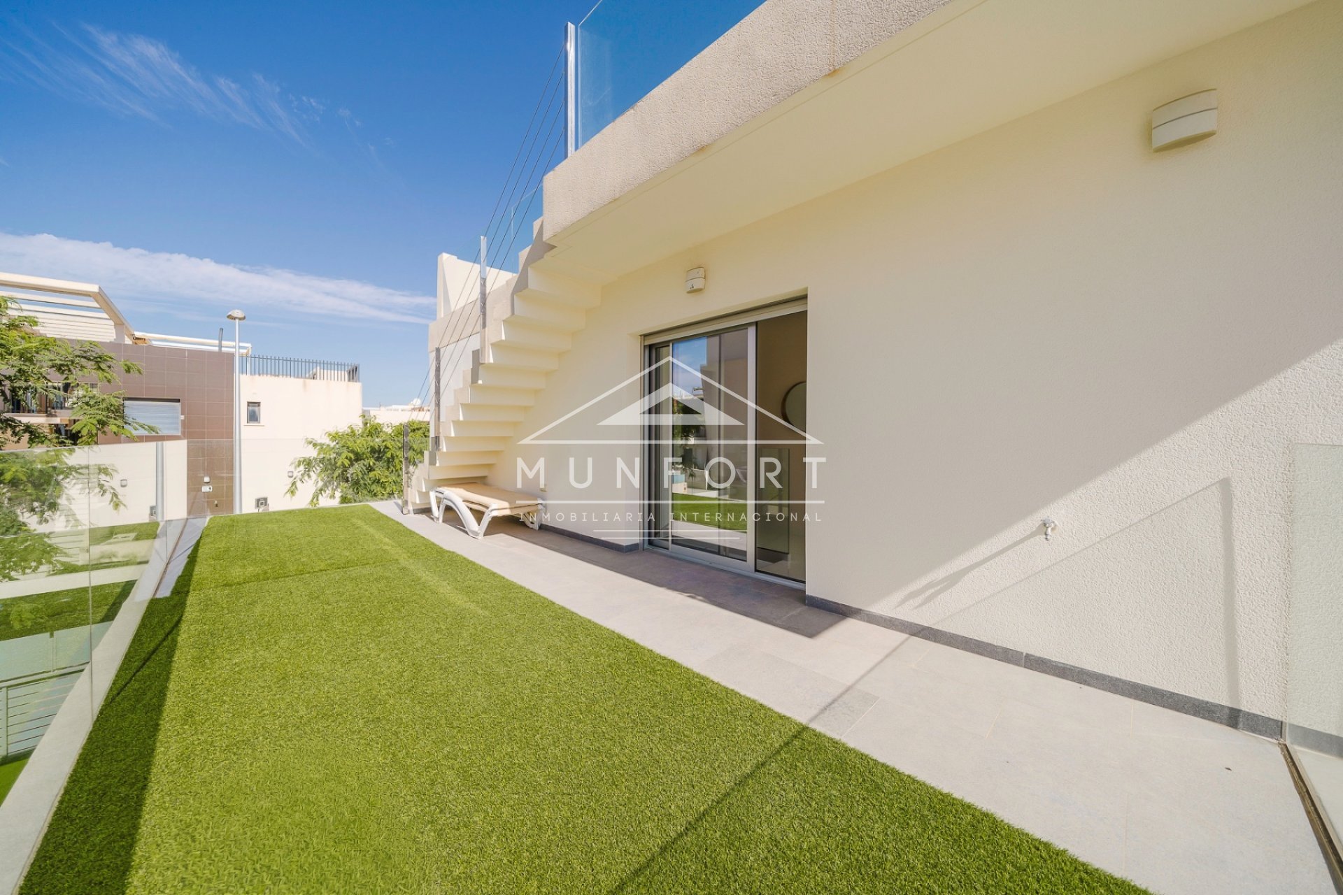 Segunda mano - Villas -
Pilar de la Horadada - Mil Palmeras