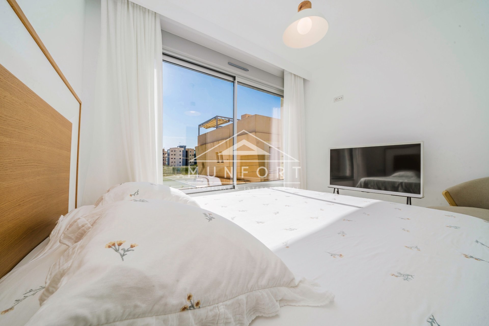 Segunda mano - Villas -
Pilar de la Horadada - Mil Palmeras