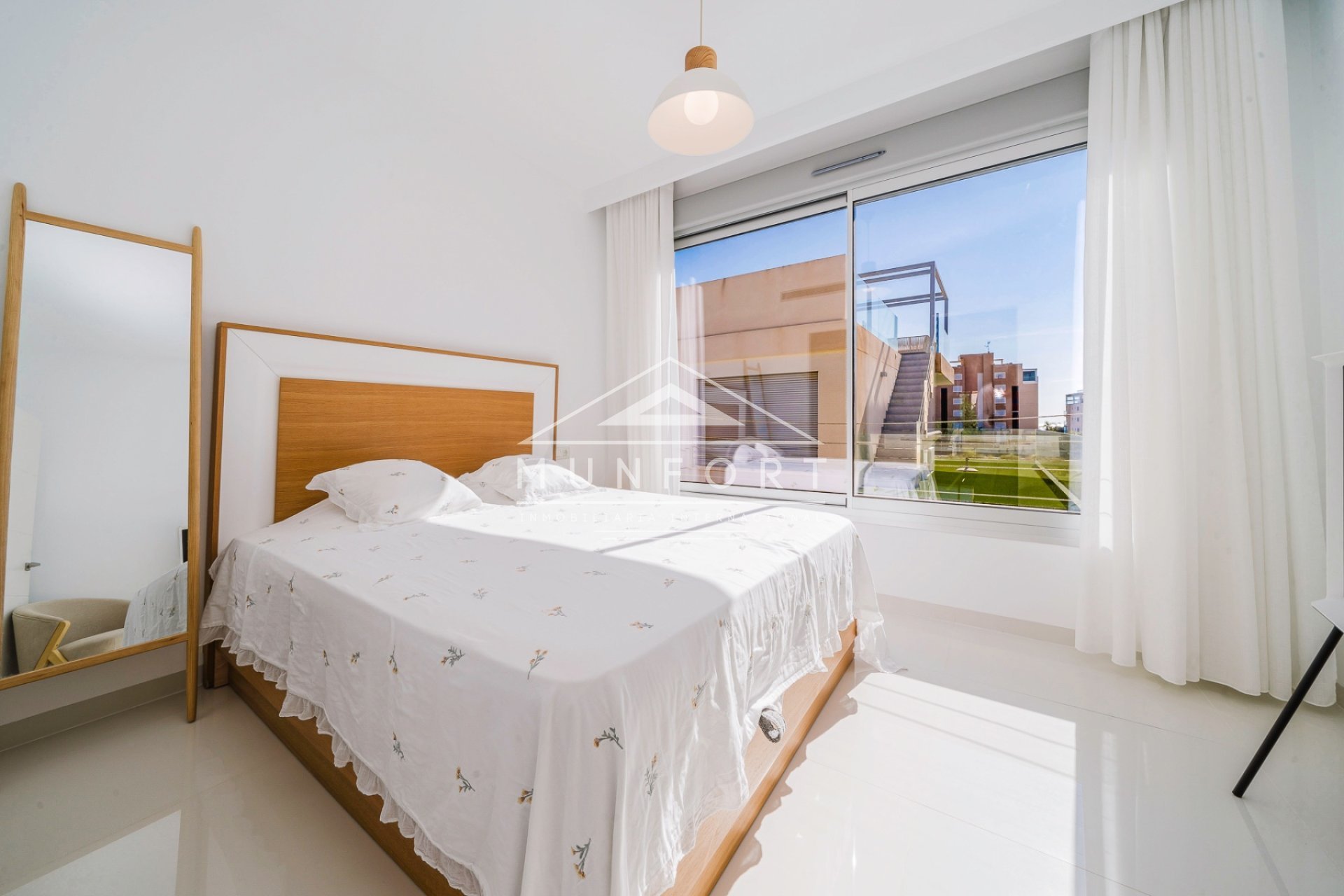 Segunda mano - Villas -
Pilar de la Horadada - Mil Palmeras