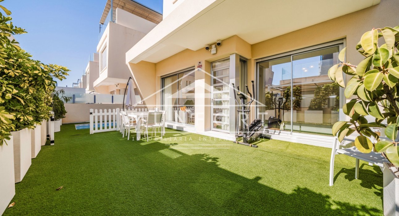 Segunda mano - Villas -
Pilar de la Horadada - Mil Palmeras