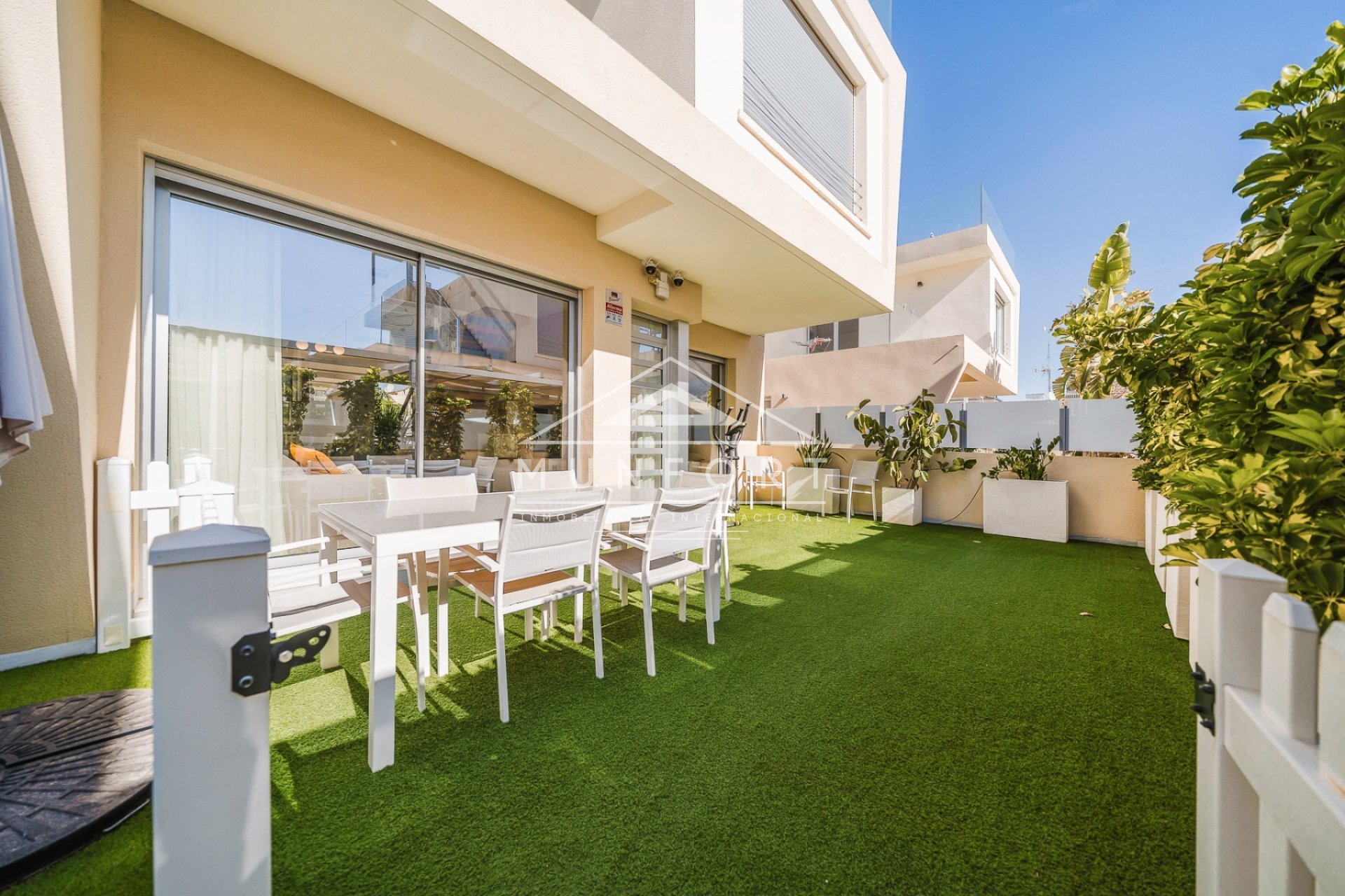 Segunda mano - Villas -
Pilar de la Horadada - Mil Palmeras