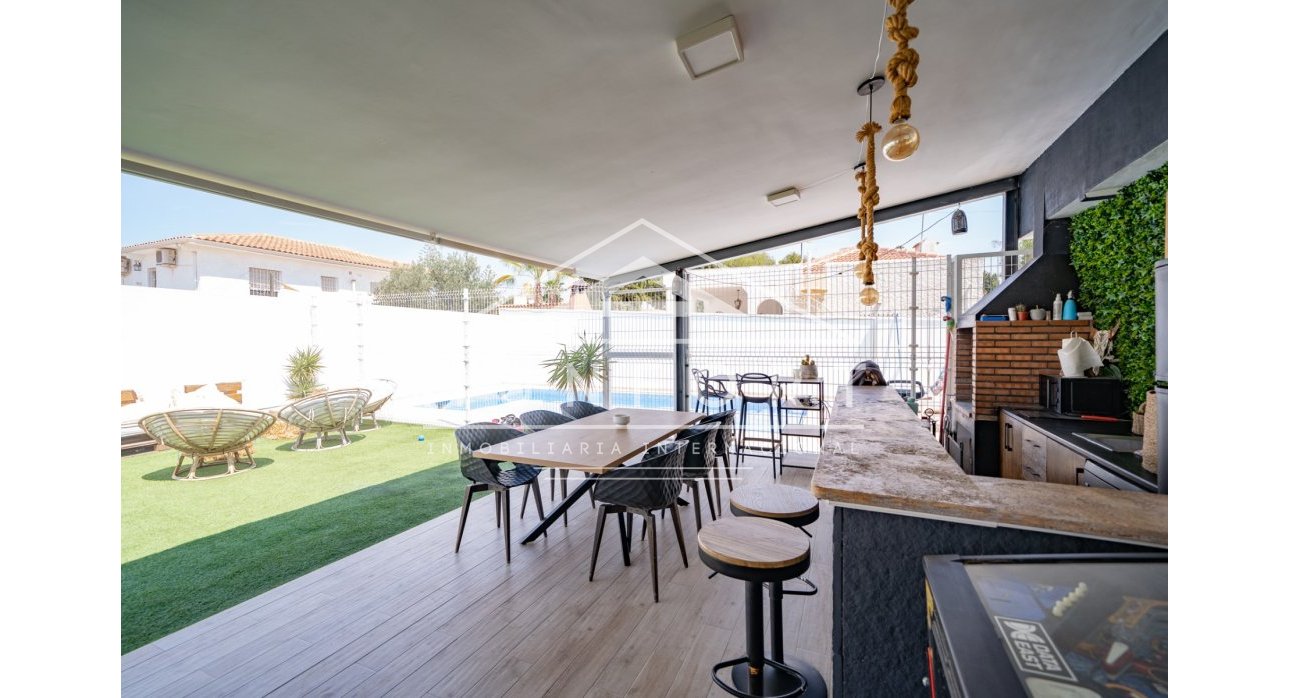 Segunda mano - Villas -
Pilar de la Horadada - Pinar de Campoverde