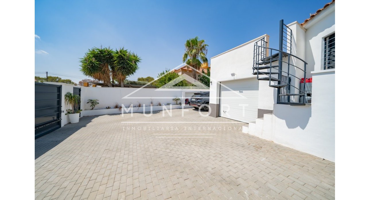 Segunda mano - Villas -
Pilar de la Horadada - Pinar de Campoverde
