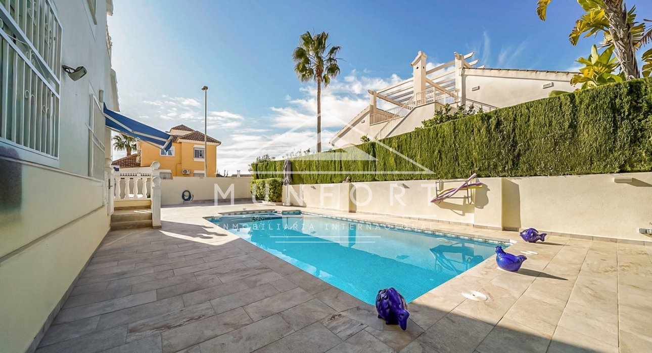 Segunda mano - Villas -
Pilar de la Horadada - Pinar de Campoverde