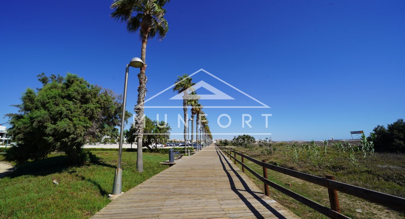 Segunda mano - Villas -
Pilar de la Horadada - Torre de la Horadada