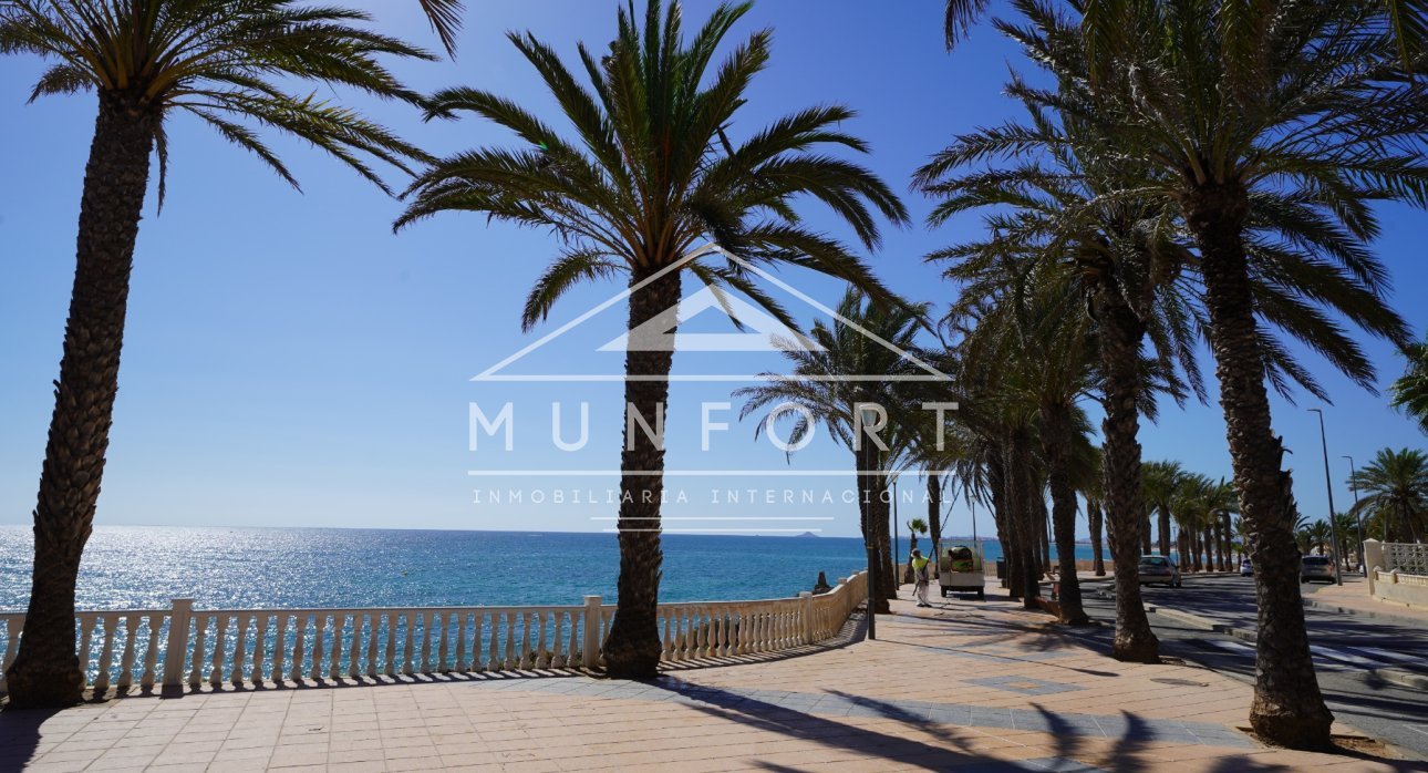 Segunda mano - Villas -
Pilar de la Horadada - Torre de la Horadada