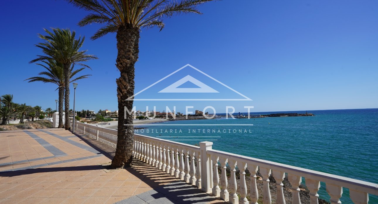 Segunda mano - Villas -
Pilar de la Horadada - Torre de la Horadada