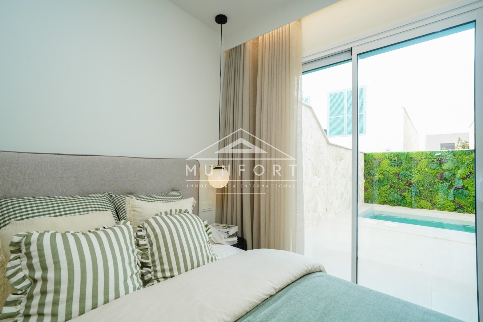 Segunda mano - Villas -
Pilar de la Horadada - Torre de la Horadada