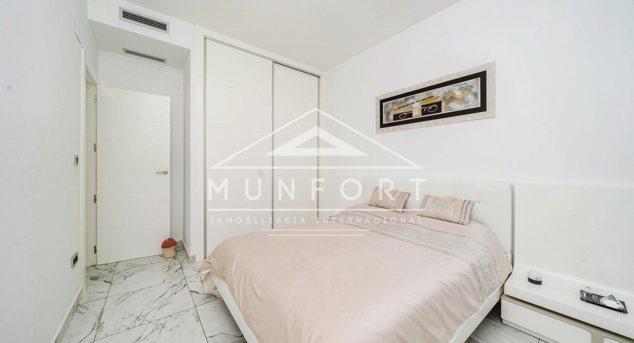 Segunda mano - Villas -
Pilar de la Horadada