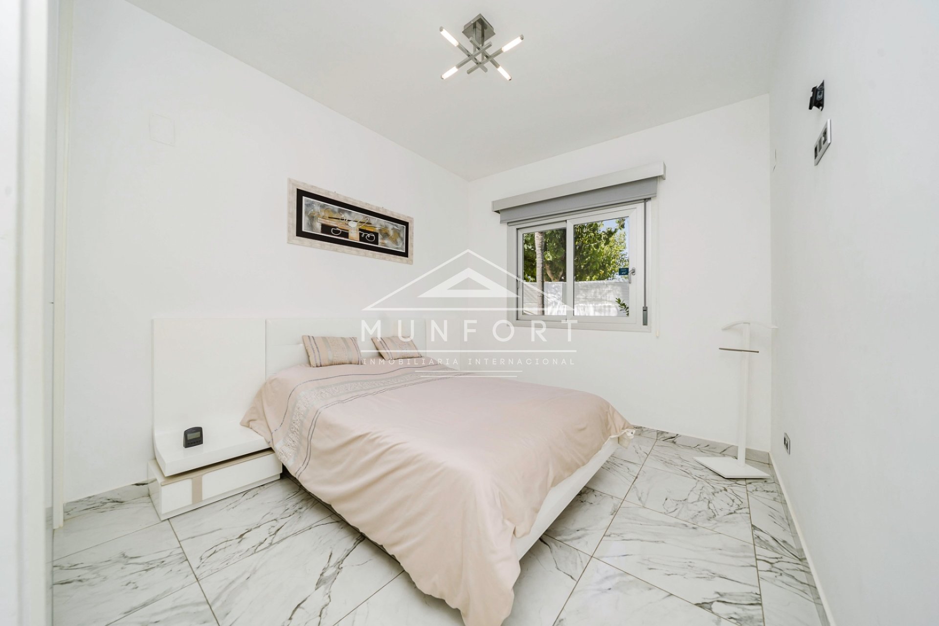 Segunda mano - Villas -
Pilar de la Horadada