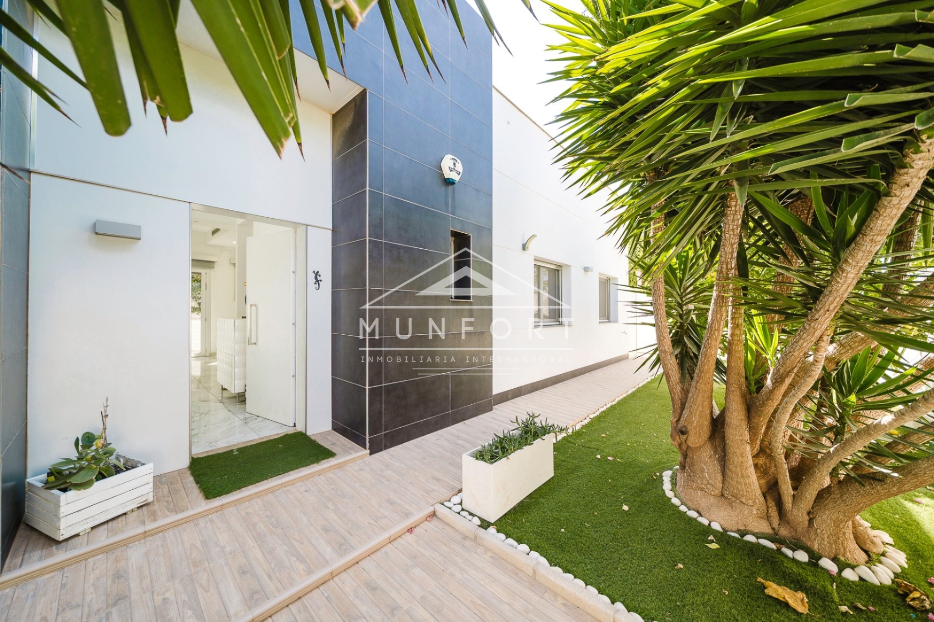 Segunda mano - Villas -
Pilar de la Horadada