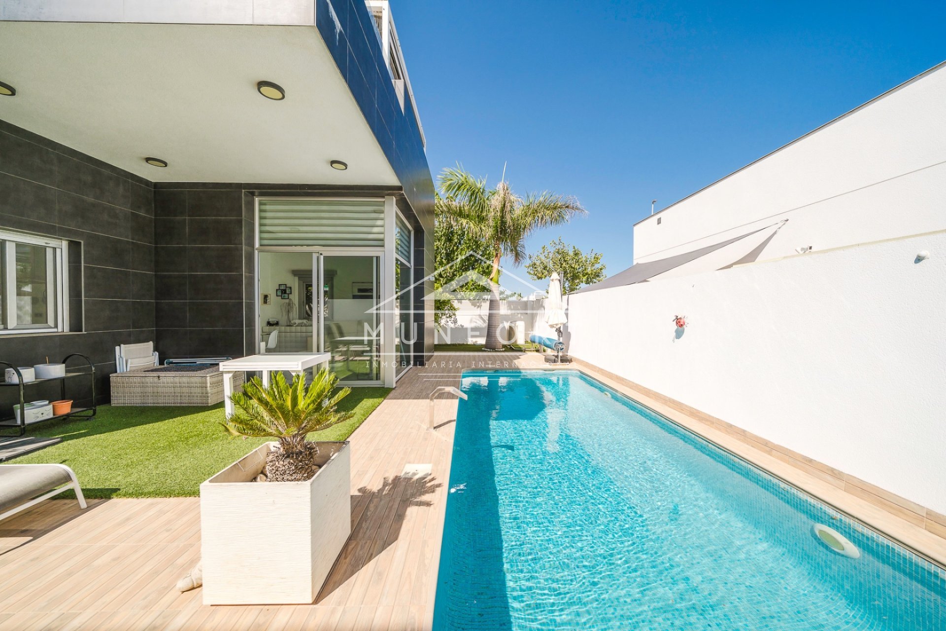 Segunda mano - Villas -
Pilar de la Horadada