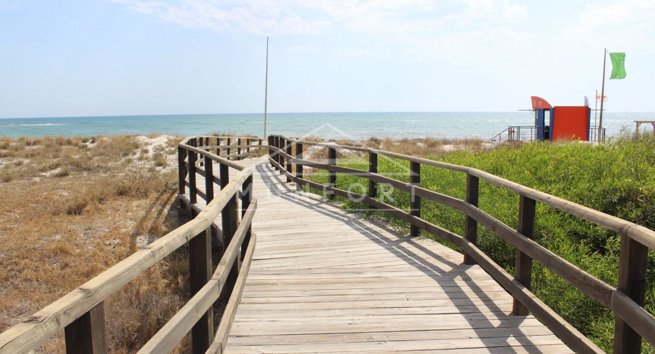 Segunda mano - Villas -
Pilar de la Horadada