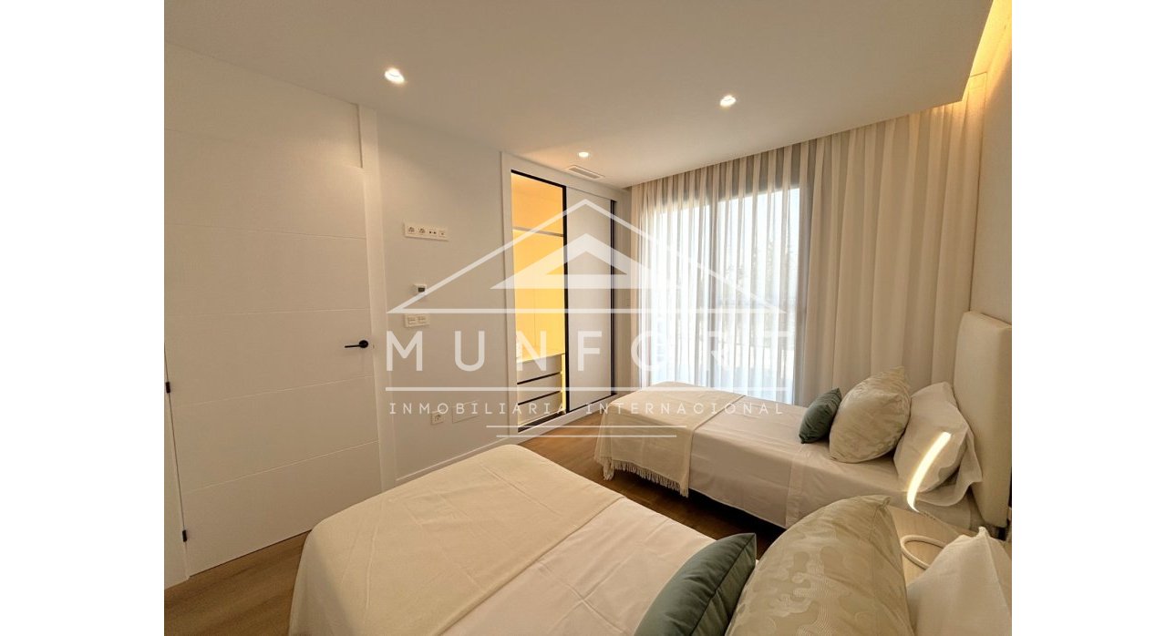 Segunda mano - Villas -
Pilar de la Horadada