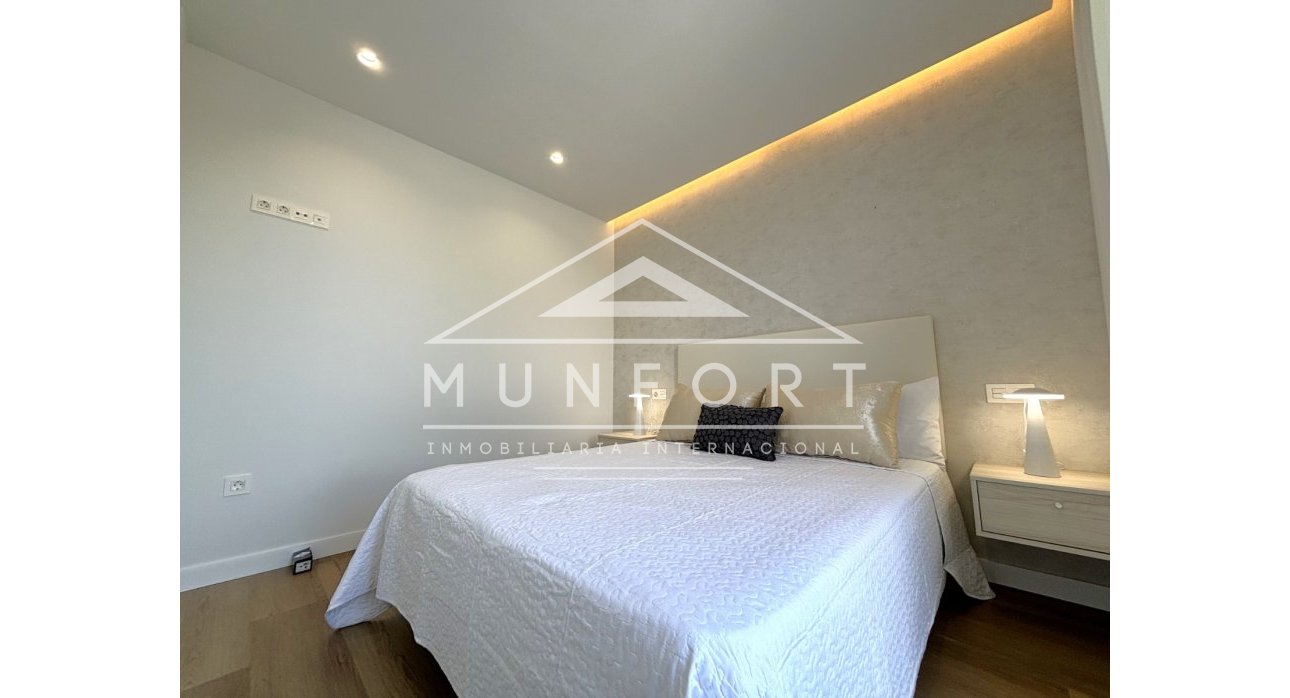 Segunda mano - Villas -
Pilar de la Horadada