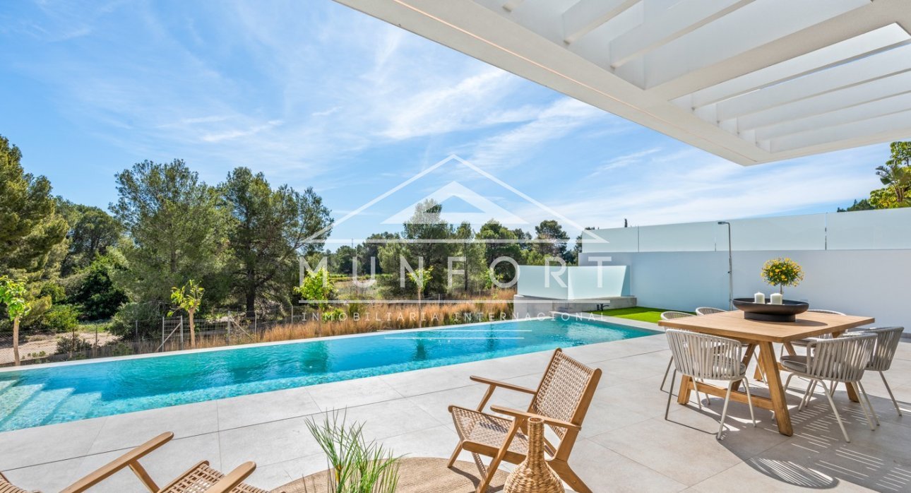 Segunda mano - Villas -
Polop de La Marina 