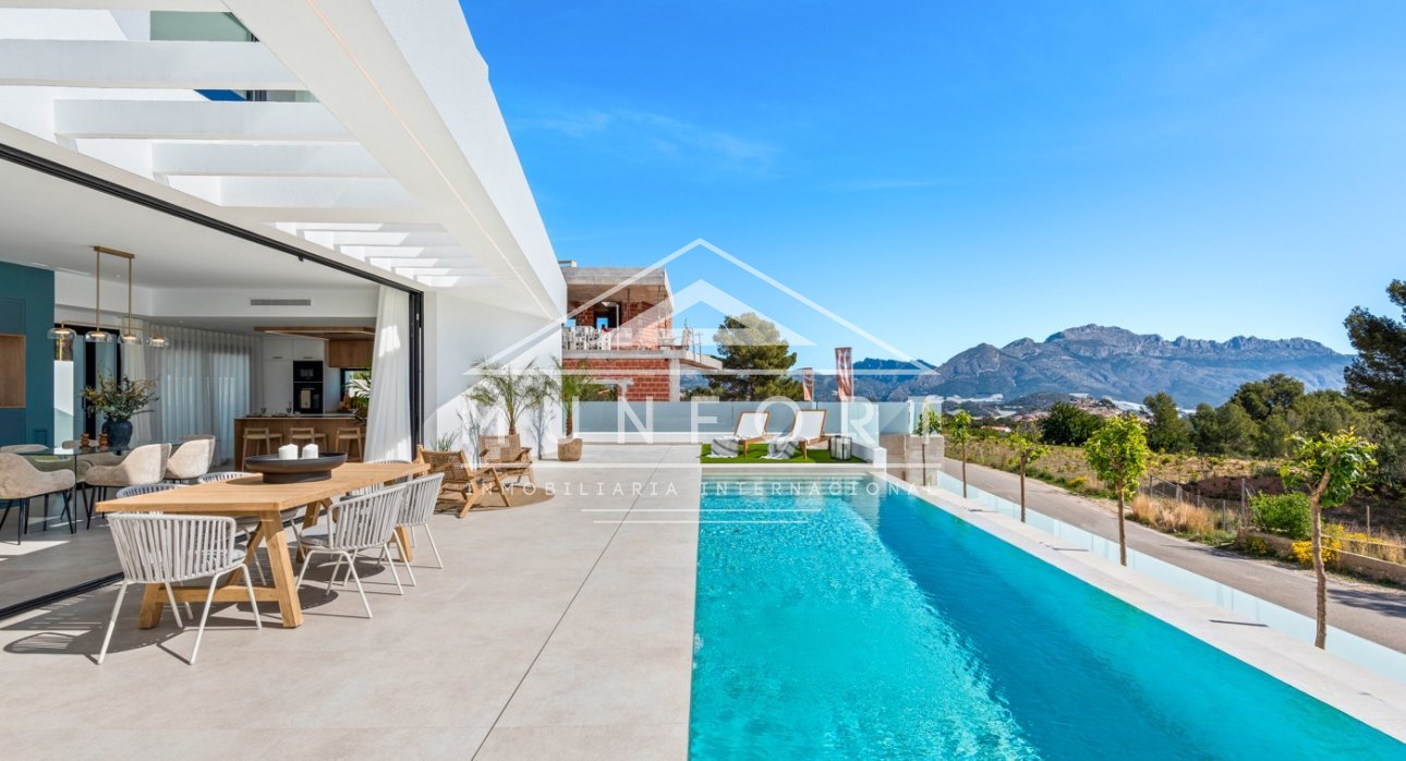 Segunda mano - Villas -
Polop de La Marina 