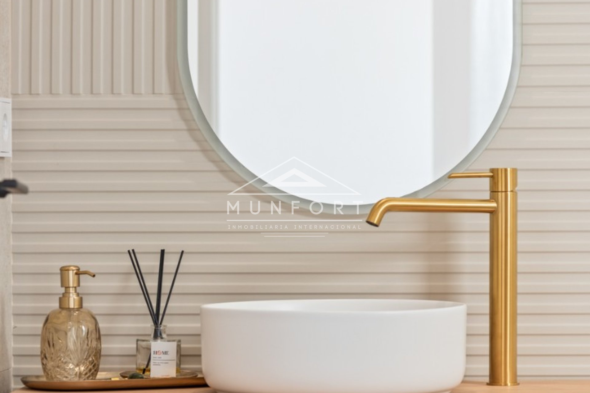 Segunda mano - Villas -
Polop de La Marina 