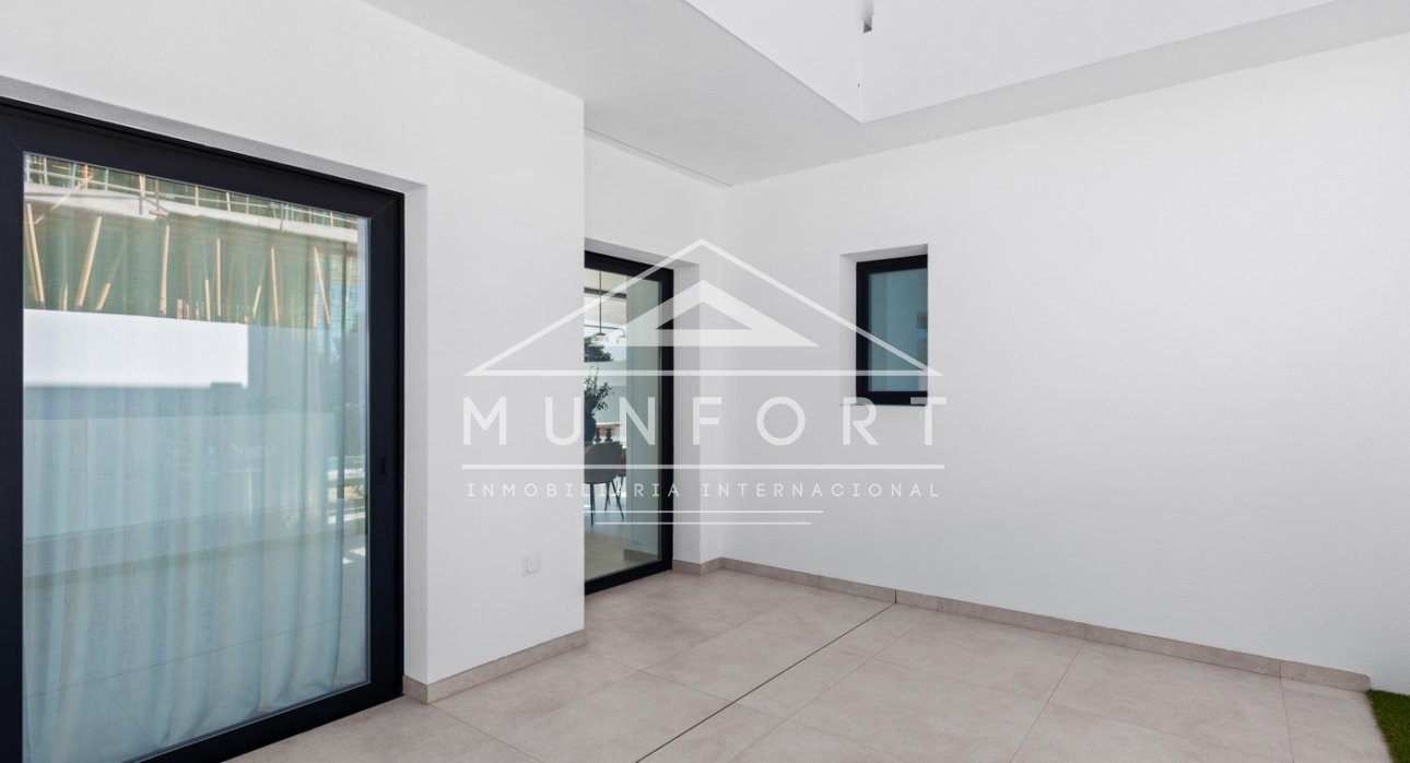 Segunda mano - Villas -
Polop de La Marina 