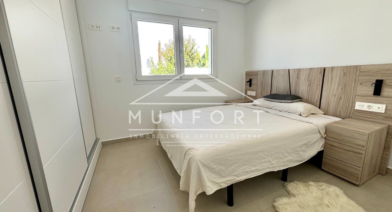 Segunda mano - Villas -
Rojales