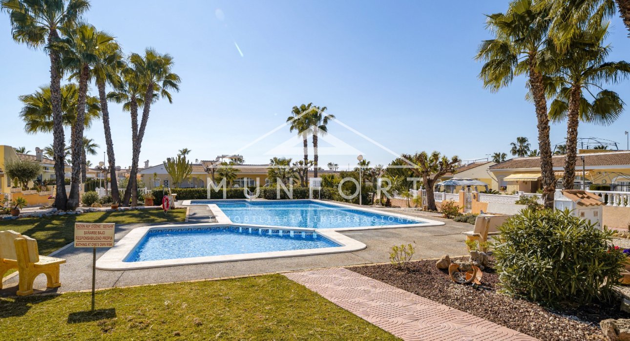 Segunda mano - Villas -
Rojales