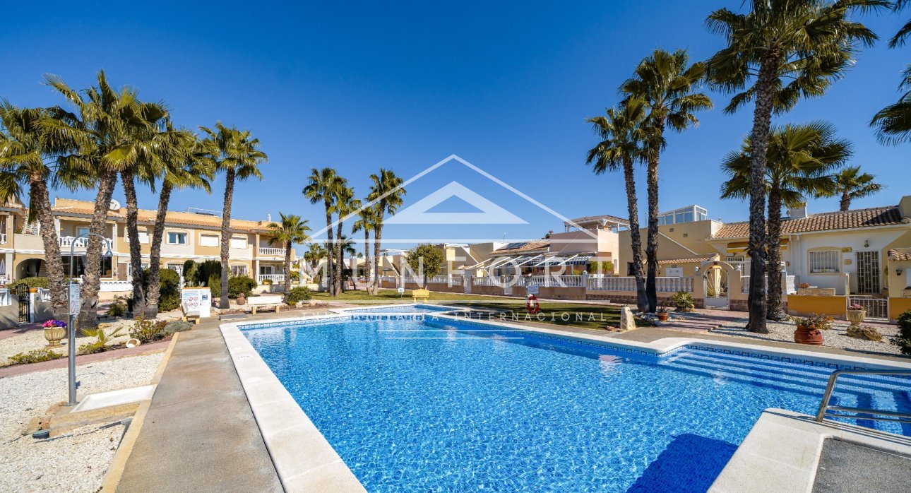 Segunda mano - Villas -
Rojales