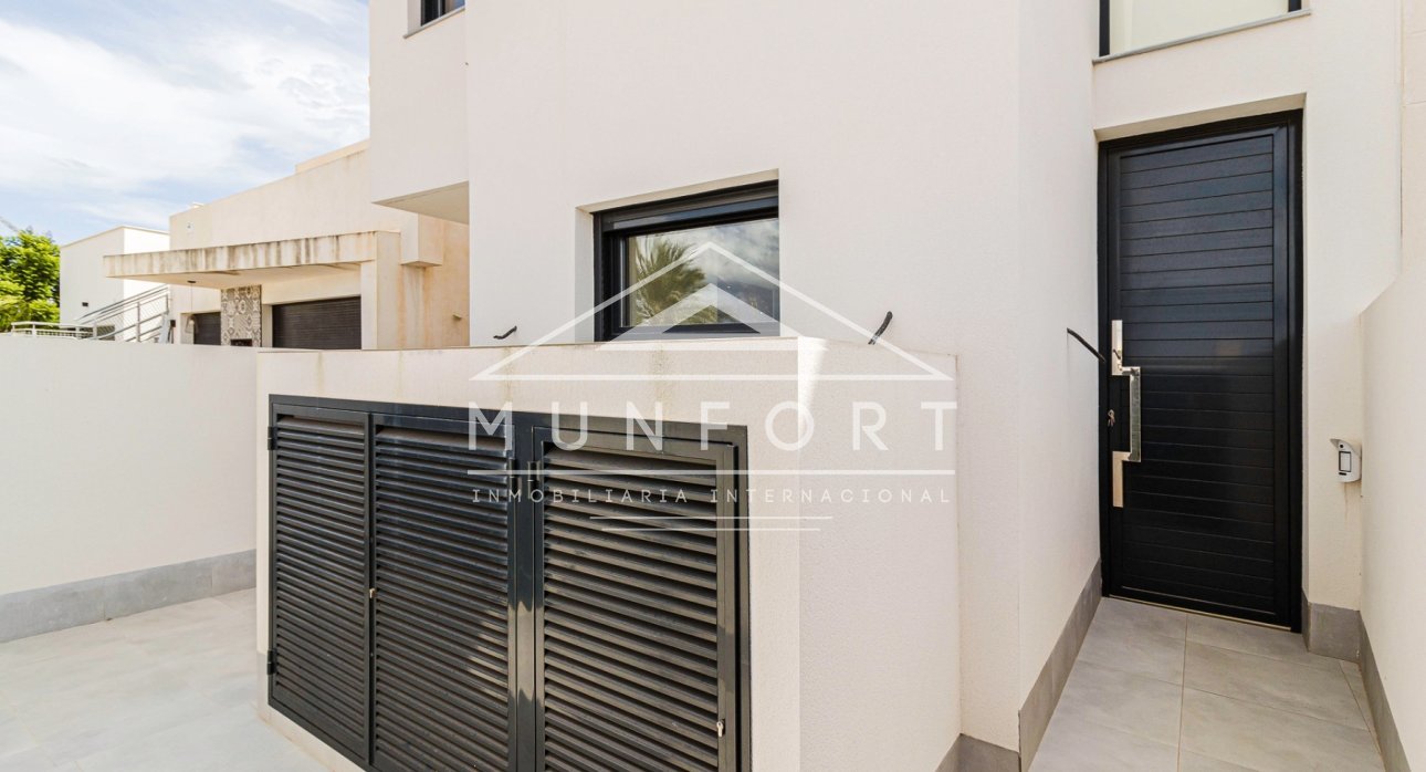 Segunda mano - Villas -
San Pedro del Pinatar - Lo Pag&aacute;n