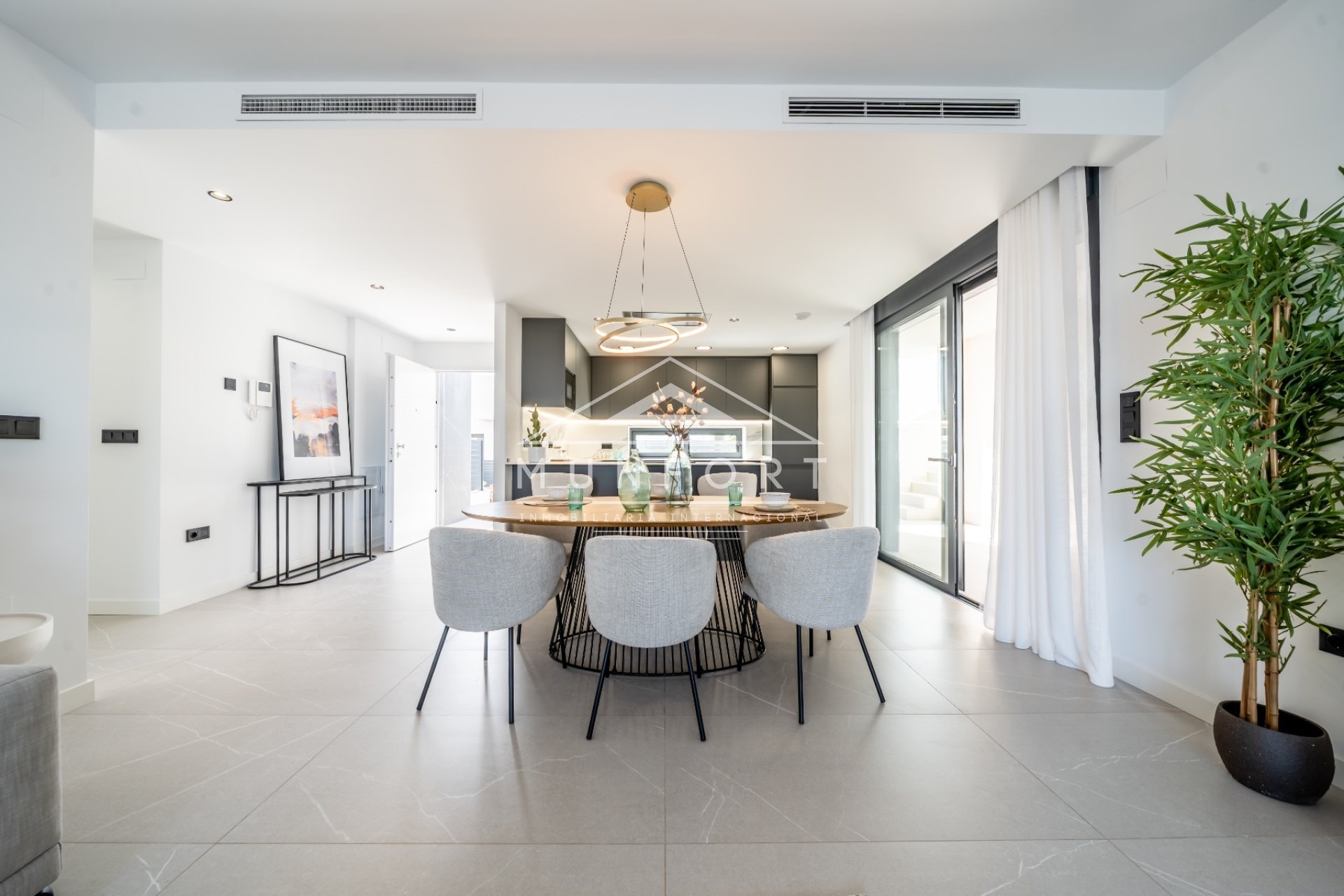 Segunda mano - Villas -
Torrevieja - Jardín del Mar - Torrevieja