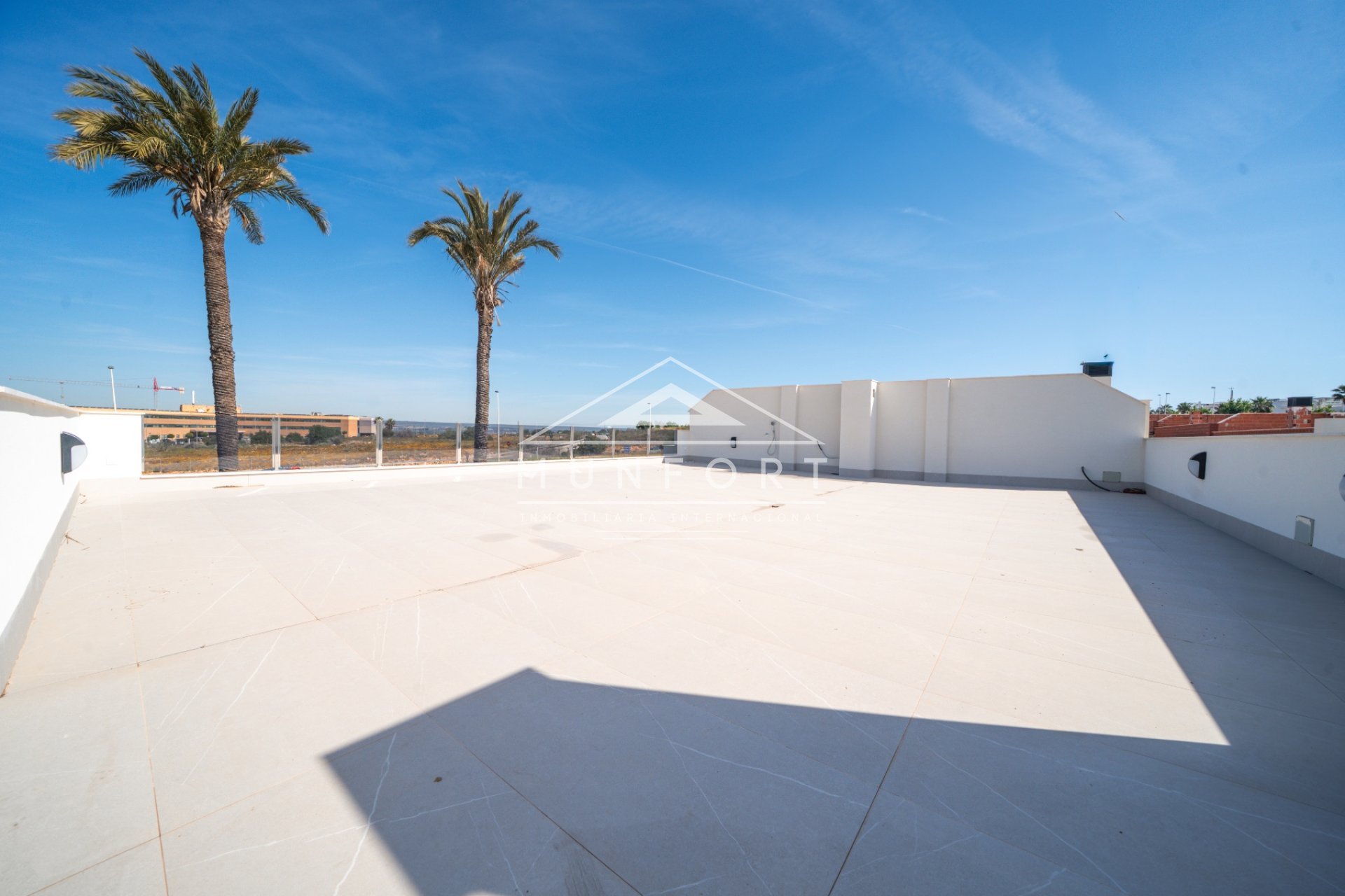 Segunda mano - Villas -
Torrevieja - Jardín del Mar - Torrevieja