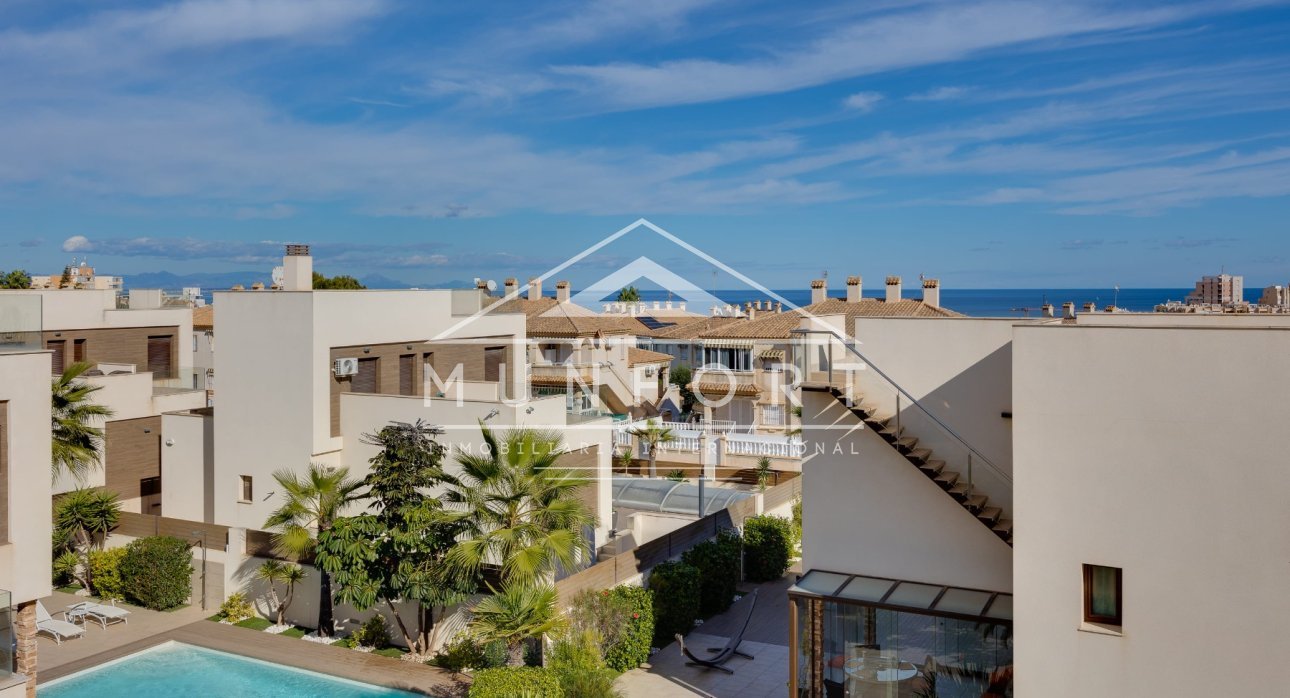 Segunda mano - Villas -
Torrevieja - La Mata - Torrevieja