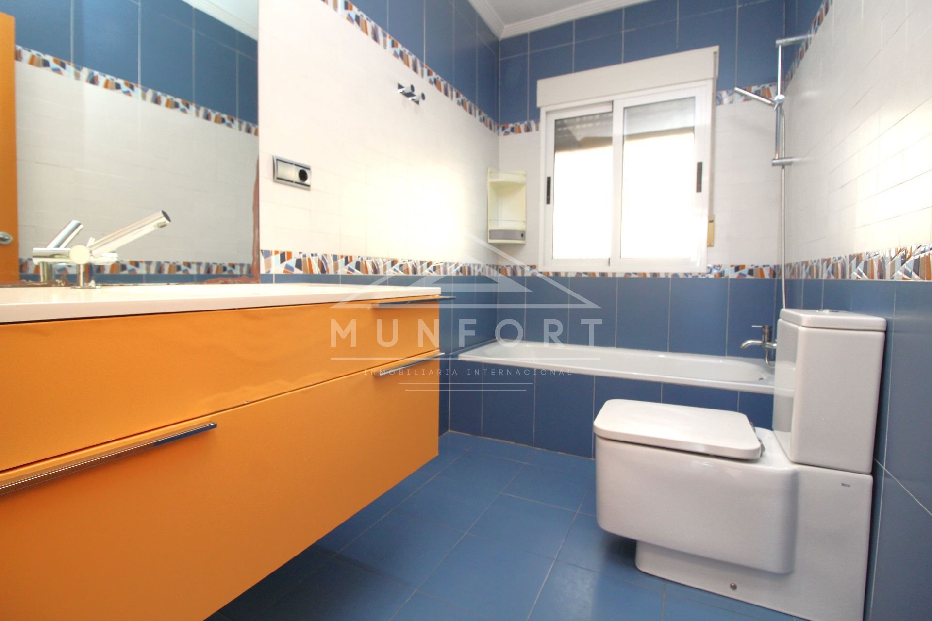 Segunda mano - Villas -
Torrevieja - Los Balcones - Torrevieja