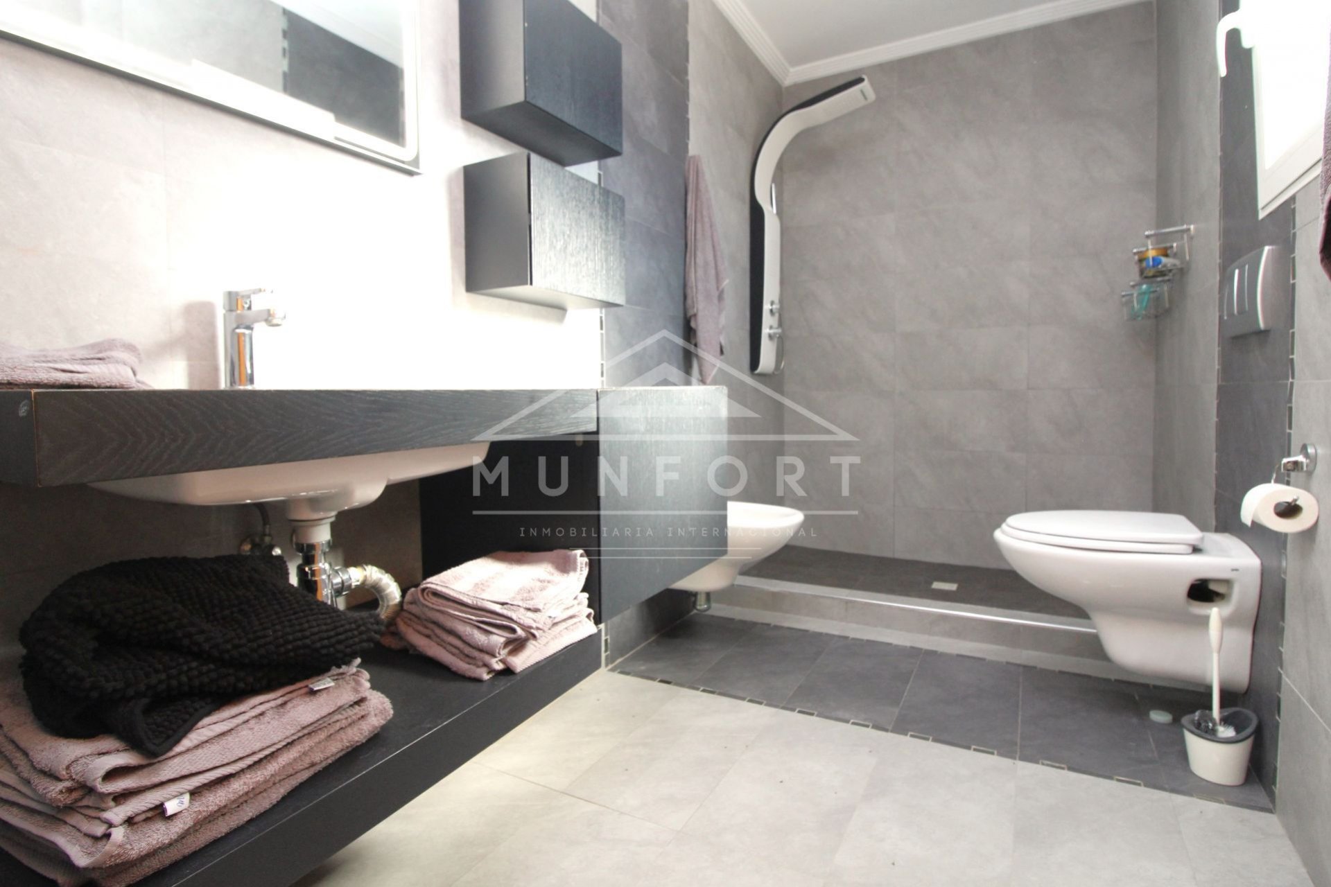 Segunda mano - Villas -
Torrevieja - Los Balcones - Torrevieja