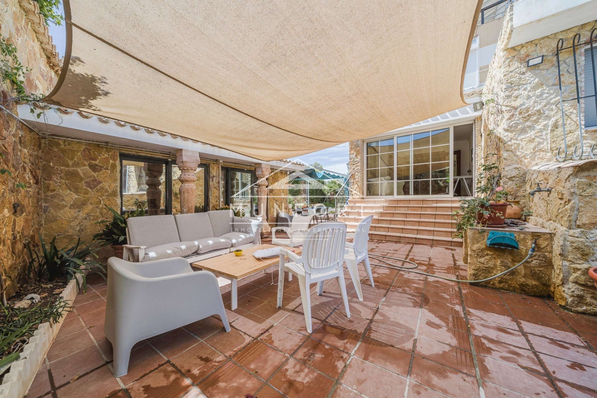 Segunda mano - Villas -
Torrevieja - Los Balcones - Torrevieja